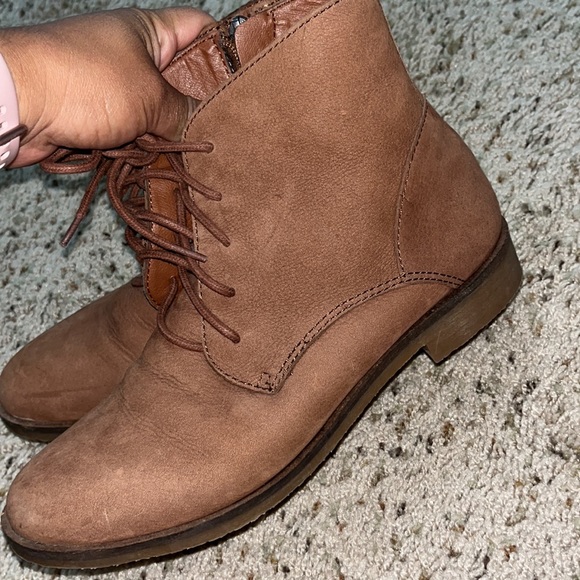 NWOT Lucky Brand Tan Boots - Picture 4 of 7